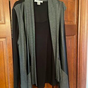Women's Joseph Ribkoff top - size 8.